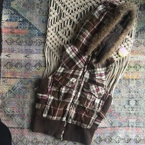 Hooded vest. Forever XXI